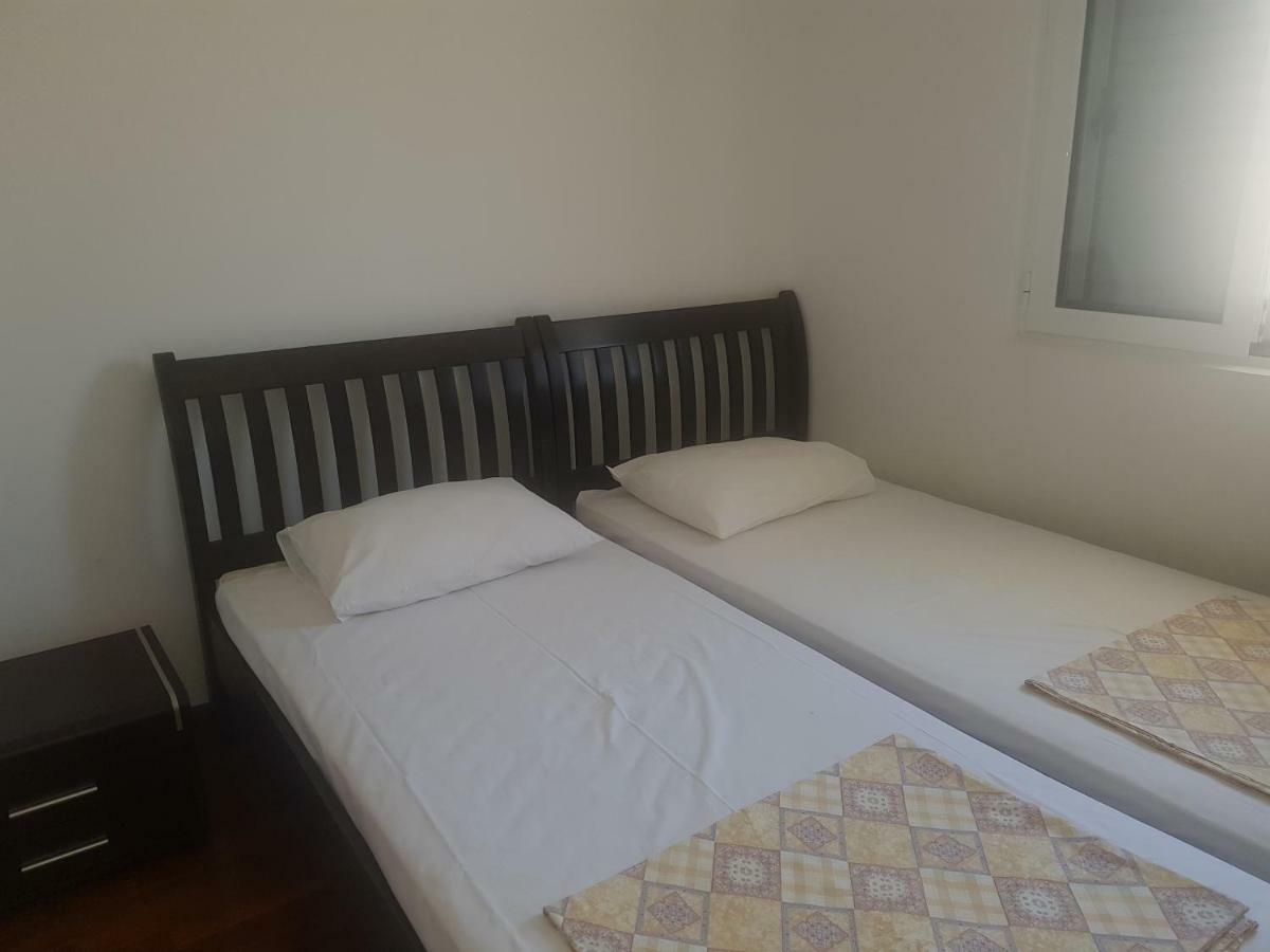 Bujic Apartment Petrovac Eksteriør bilde